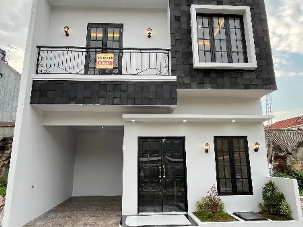 DI JUAL RUMAH CANTIK DI DALAM CLUSTER SIAP HUNI LENTENG AGUNG JAK SEL