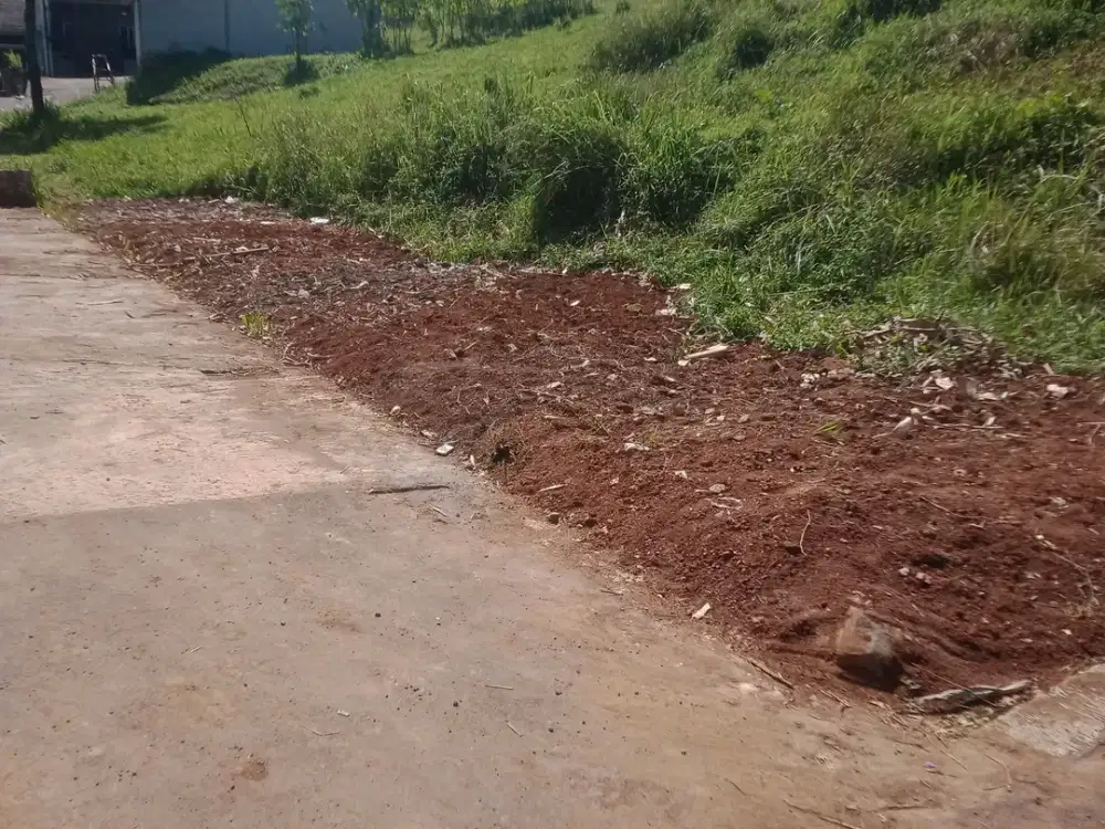 Tanah kavling pinggir jalan desa