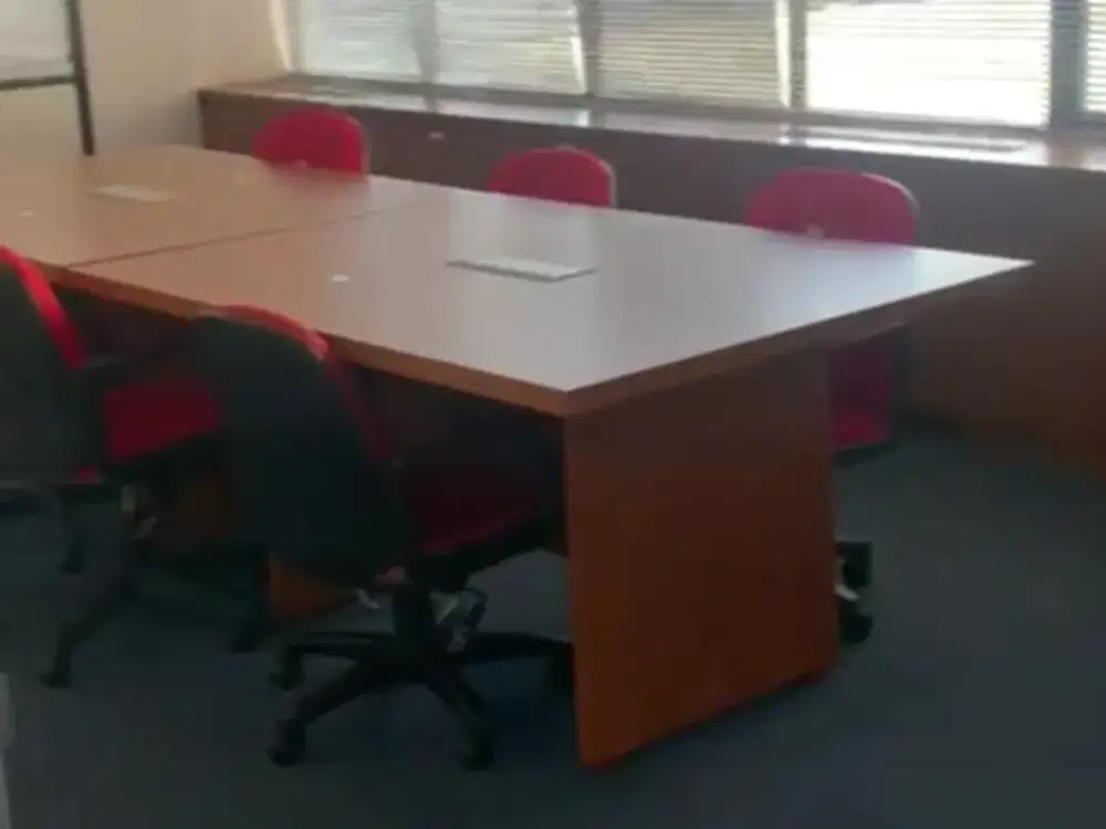 SEWA KANTOR DI JAKARTA  PUSAT THAMRIN 198M2  FURNISH 130K NEGO