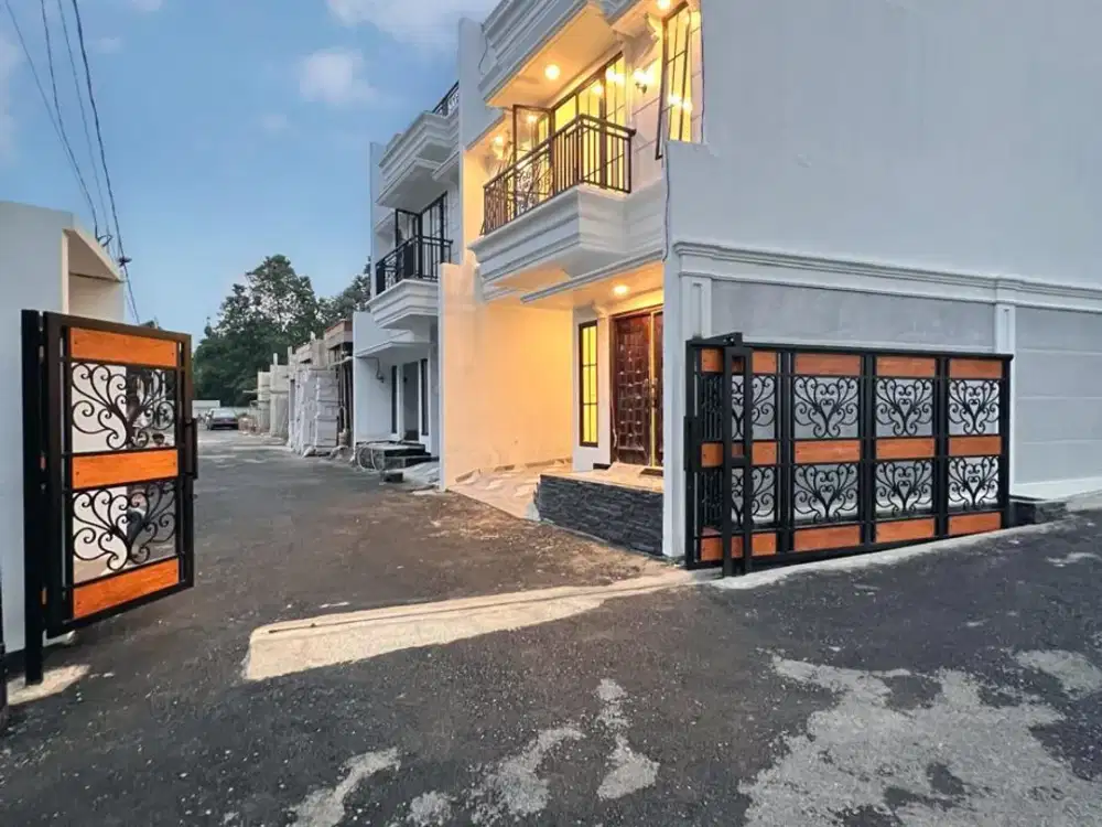 TOWNHOUSE 1Man DENGAN KOLAM RENANG DEKAT AEON MALL TANJUNG BARAT & TOL