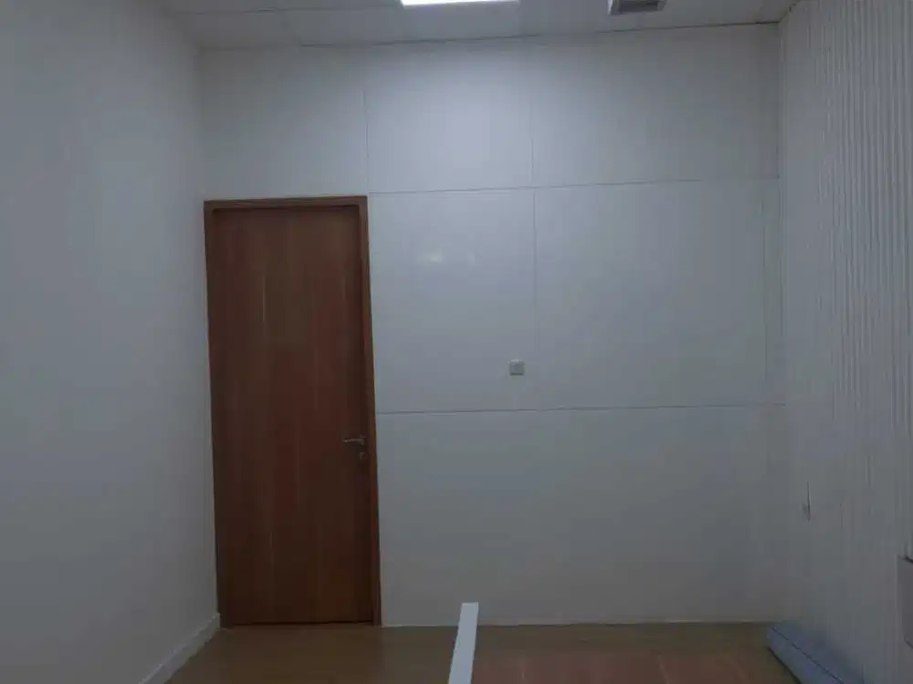 SEWA KANTOR DI JAKARTA SELATAN KUNINGAN 44M2 BARE 136K NEGO