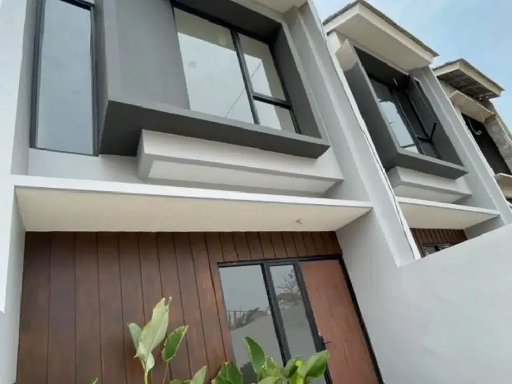 TOWNHOUSE 2 LANTAI TERLUAS! 2 CARPOT AKSES MUDAH DKT TOL