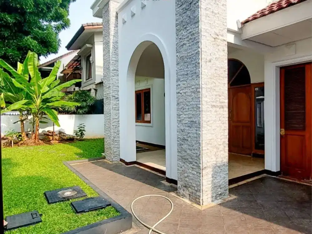 RUMAH LAMA BAGUS SIAP HUNI PONDOK INDAH JAKARTA SELATAN