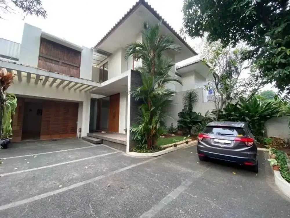 For Rent Modern House With Fabulous Layout,With Private S.pool, Kemang