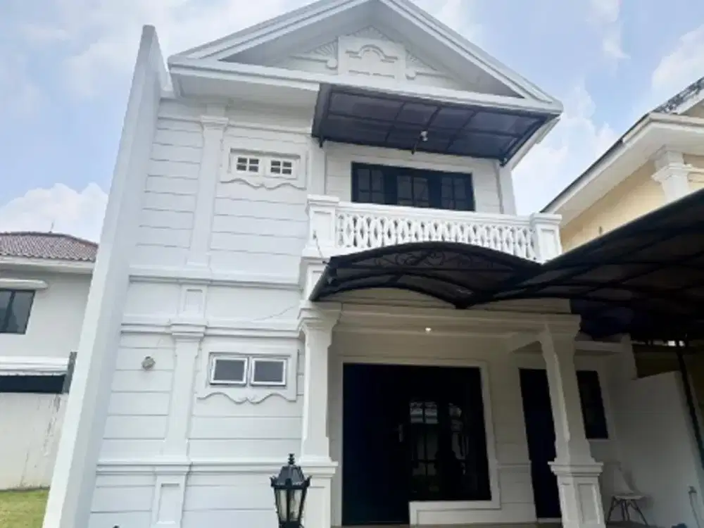 Disewakan rumah Rapih Di Kota wisata.