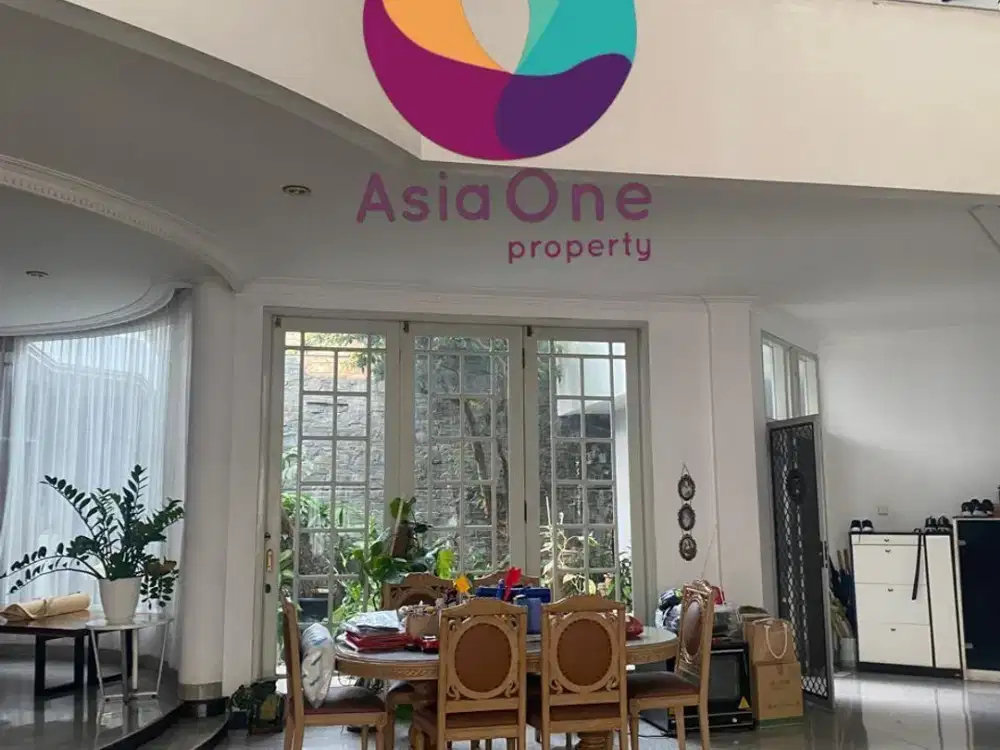 Dijual rumah mewah megah posisi hook di Bukit Gading Villa