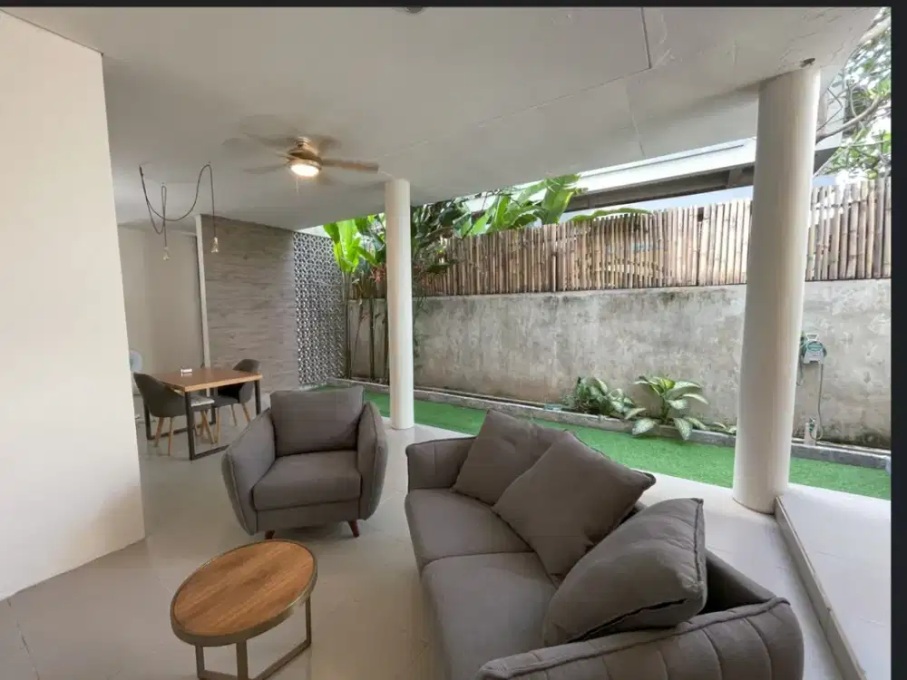 Rumah di Muding Kerobokan Bangunan Luas