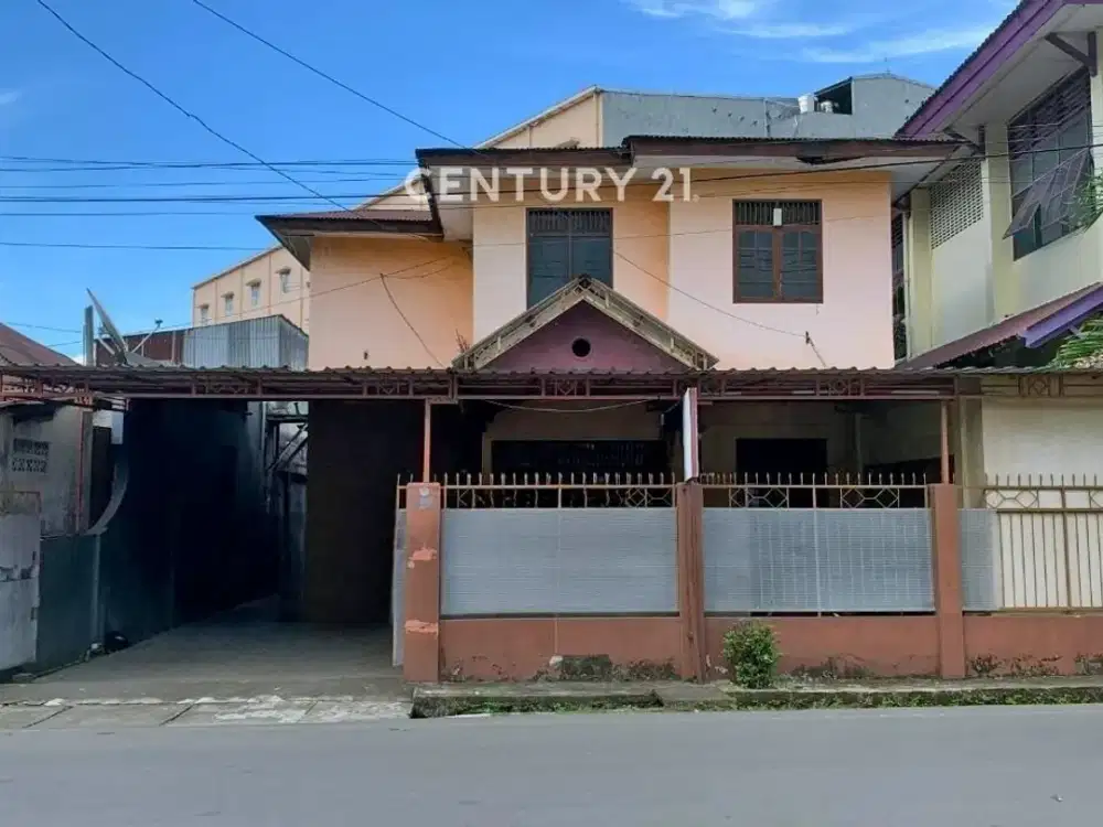 Rumah Strategis Dan Siap Huni Di Jalan Baji Dakka