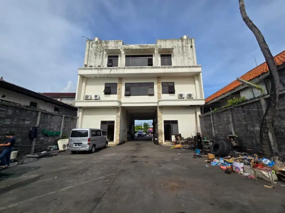 Ruko Gedung Besar Strategis Cocok Segala Usaha Raya Kuta Bali