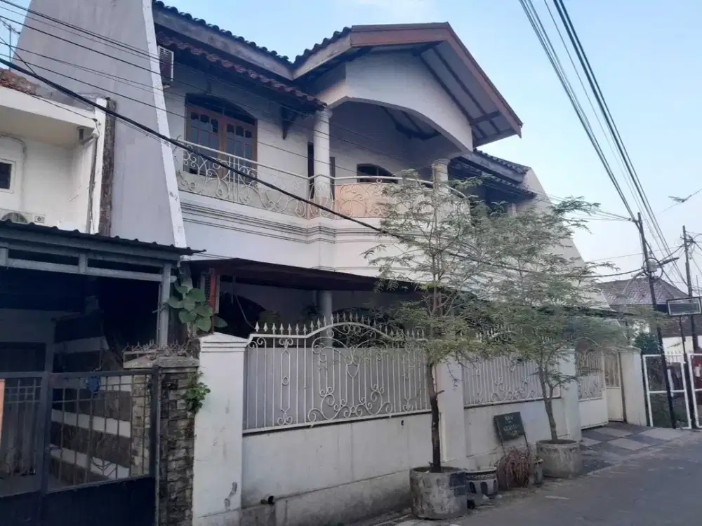 Dijual Cepat Rumah 2 Lantai Siap Huni Di Daerah Pacar Keling Surabaya