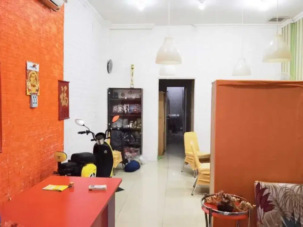 Dijual Ruko Ada AC dan Meja Kantor di Sentra Niaga Green Lake City