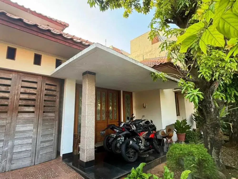 Dijual Rumah Dalam Kompleks One Gate Area Tebet Jakarta Selatan