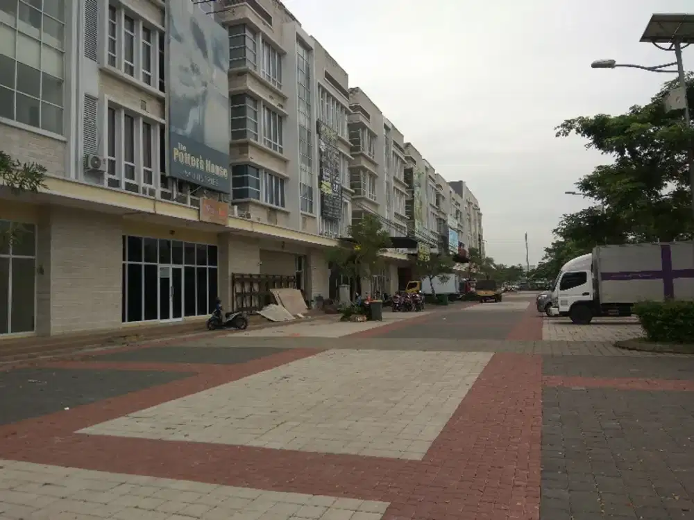 Disewakan Ruko mega bulevarHarapan indah bekasi