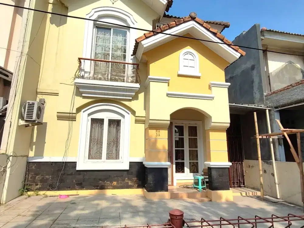 Rumah Cantik Siap Huni Nusaloka BSD Depan Jalan Raya Bisa Buat Usaha