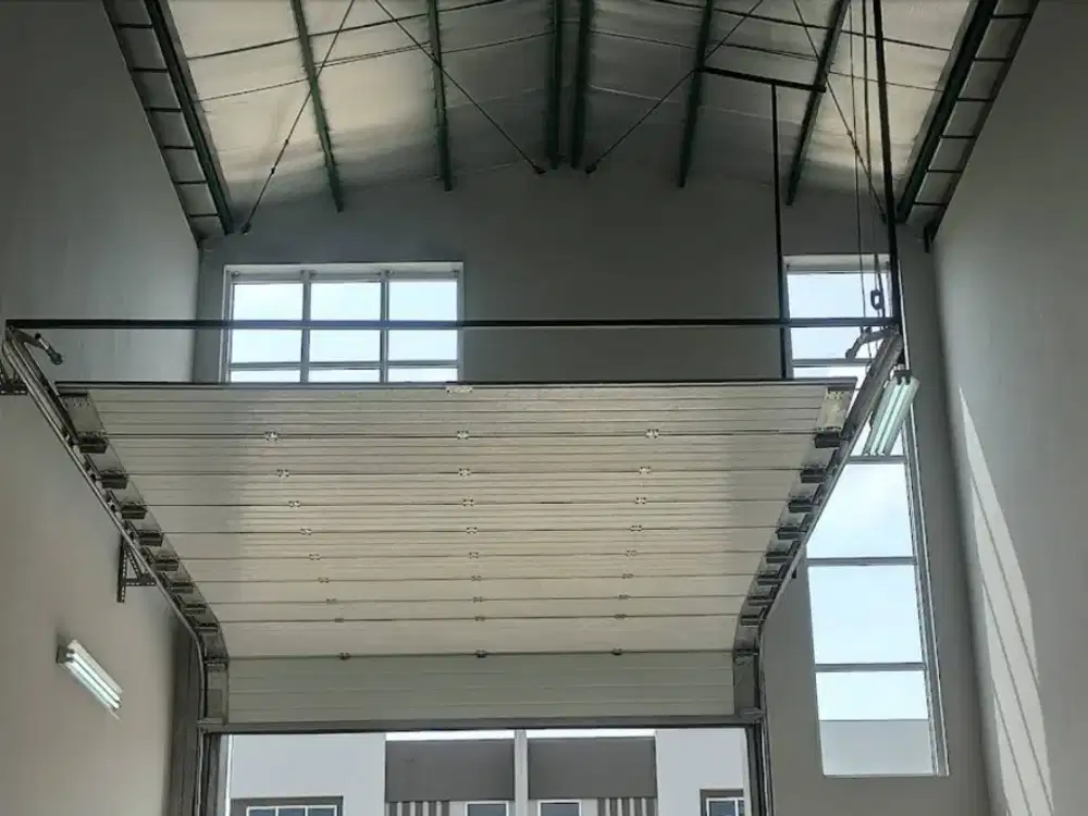 Disewakan Gudang Lokasi Strategis di Green Lake City