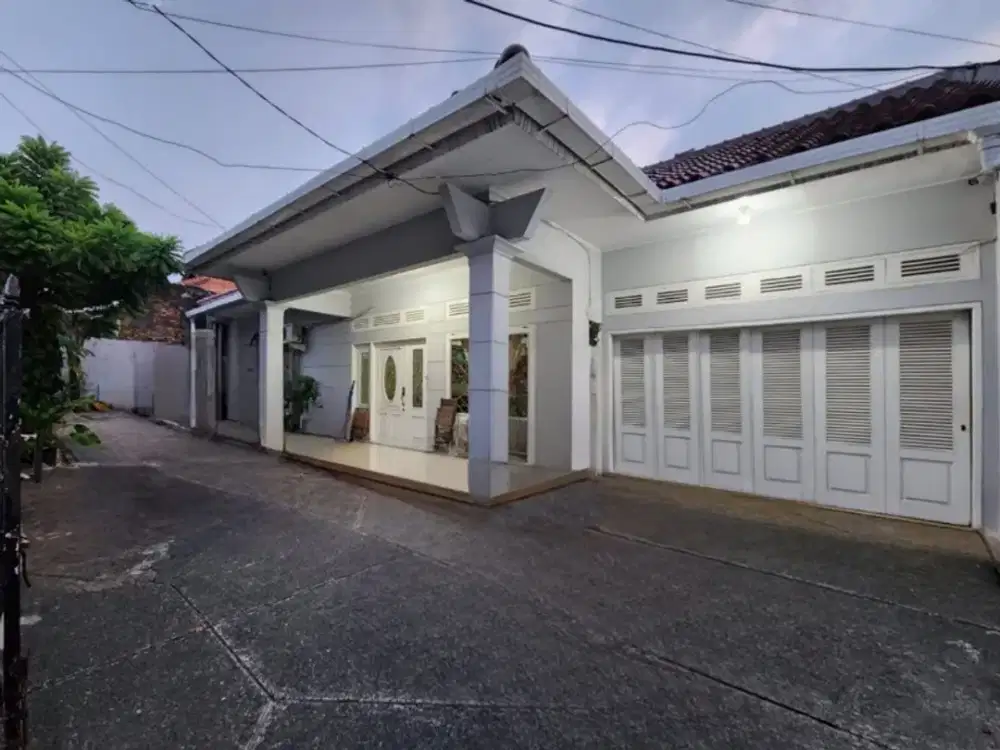 DIJUAL RUMAH SIAP HUNI DI MAMPANG JAKARTA SELATAN