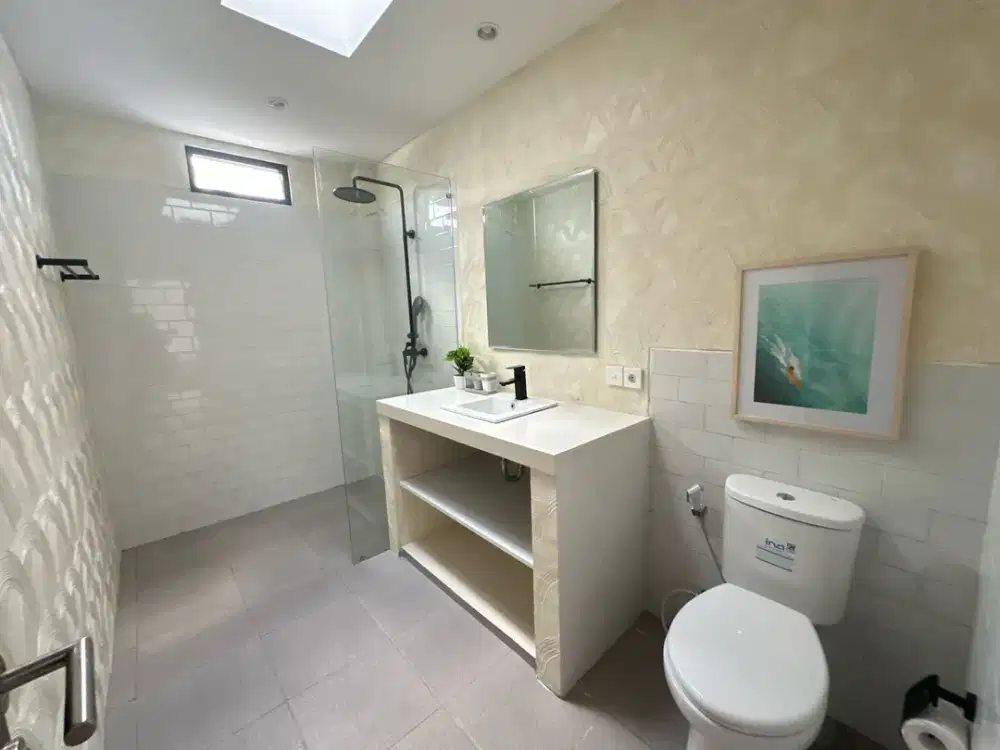 Modern 3-Bedroom Villa for Rent in Pererenan!