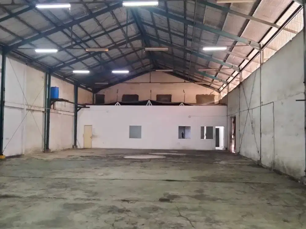 Di Sewakan Gudang industri plus kantor Kebon besar Jurumudi Tangerang