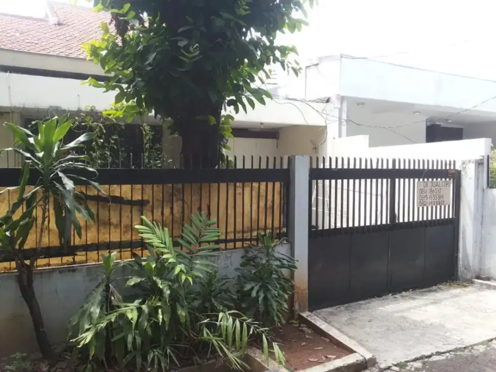 Dijual Rumah Hitung Tanah di Kramat Pela Keb Baru Jakarta Selatan
