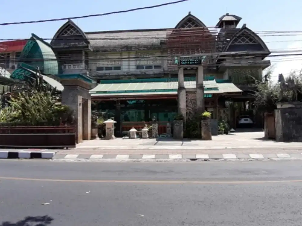 Tanah Gedung Strategis Cocok Artshop Cafe Batu Bulan Gianyar Bali