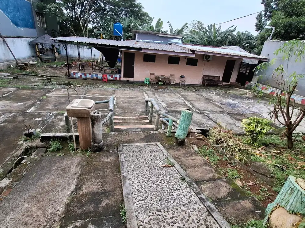 Tanah Bonus Bangunan 872 m2 Ex Resto & Taman dekat Pintu Tol Jatiwarna