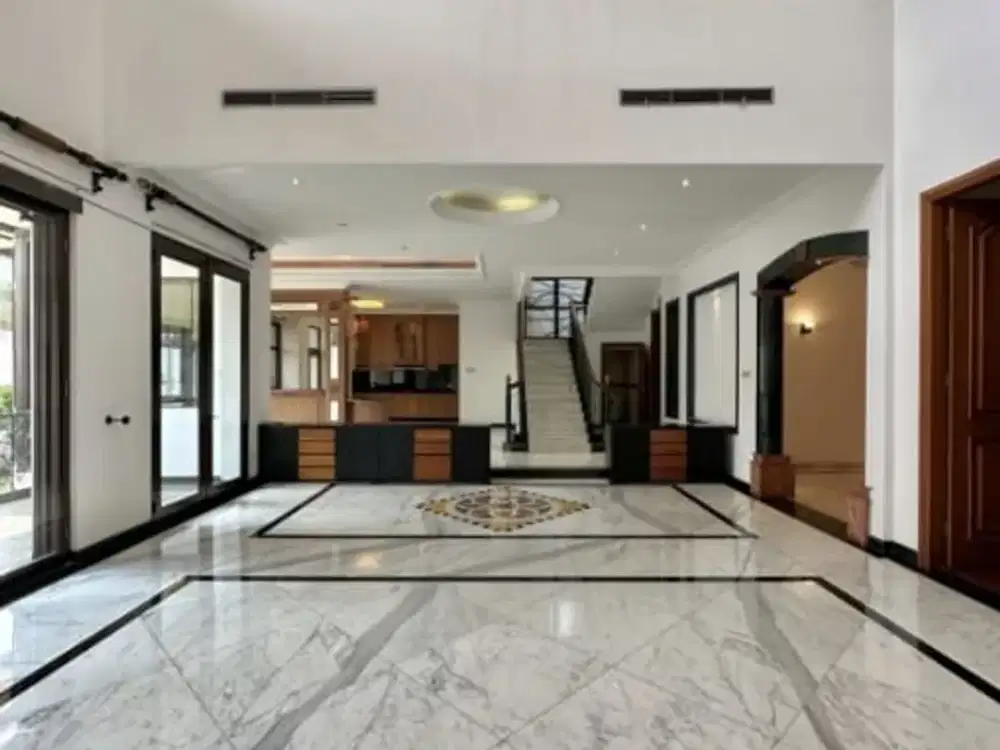 DIJUAL RUMAH SIAP HUNI DI KUNINGAN BARAT JAK SEL#