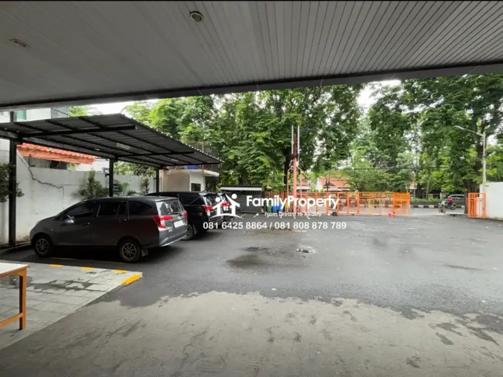 Disewakan Gudang Parkir Luas di Semarang Barat