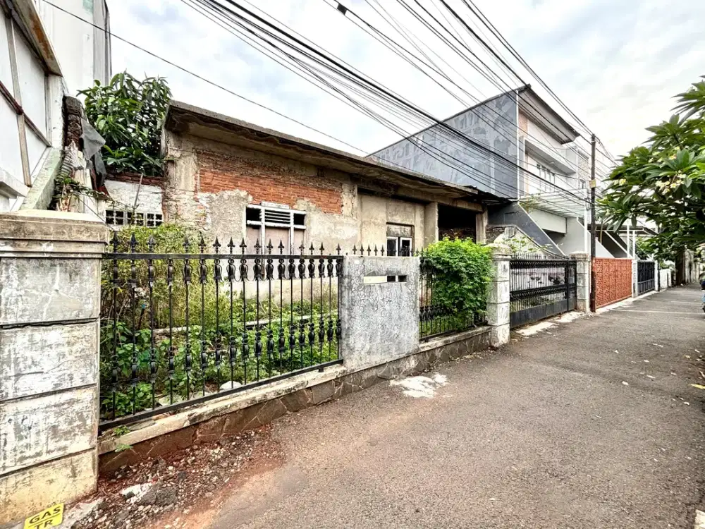 Dijual Rumah Di Daerah Tebet Harga Hanya Hitung Tanah!