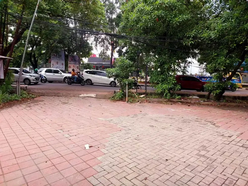 Dijual Ruko Fasilitas Semi 3 Lantai di Teuku Umar Tangerang