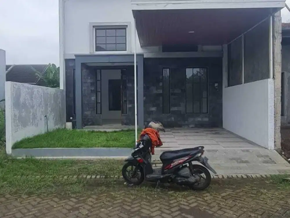 Dijual Rumah Di Perumahan Grand Royal Regency Wage Taman Sidoarjo