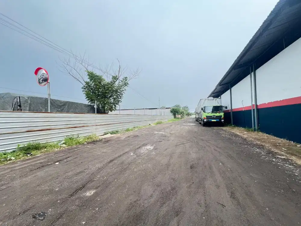JUAL CEPAT Tanah & Gudang (Ex. Bengkel) Raya Gilang Sidoarjo