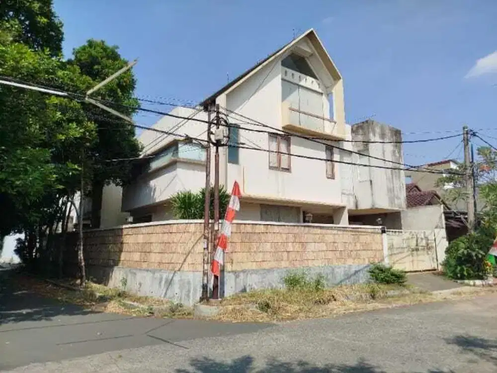 Rumah Mewah 2 Lantai Posisi Hook Lokasi Dekat Sektor 9 Bintaro