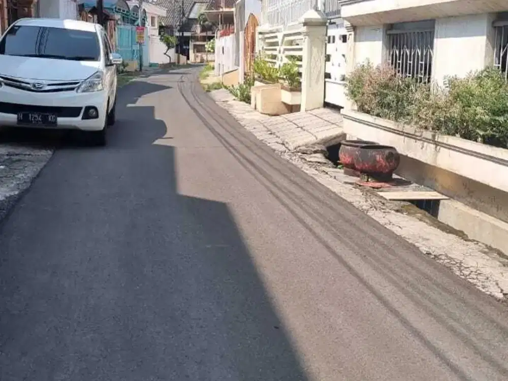 Rumah Murah Tengah Kota Strategis dijual di Pekunden, Simpang Lima