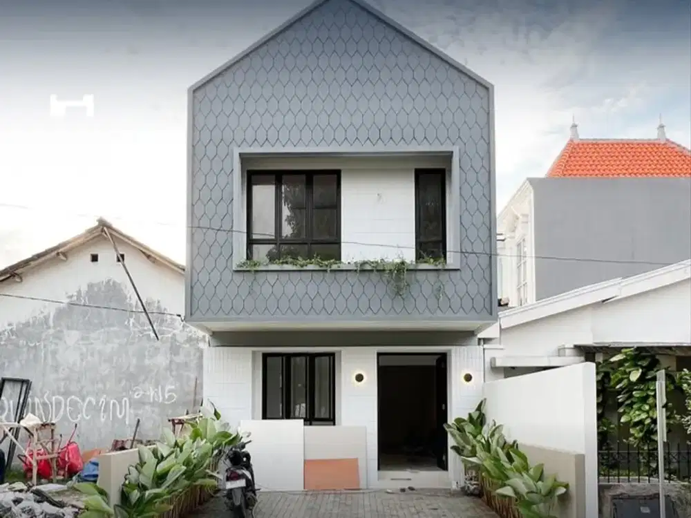 Rumah Tropis di Graha Raya Bintaro