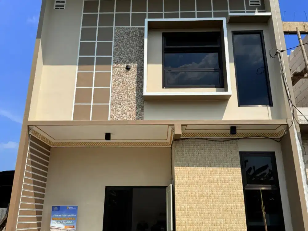 Di jual rumah 2 lntai lokasi strategis di gedeg mojokerto