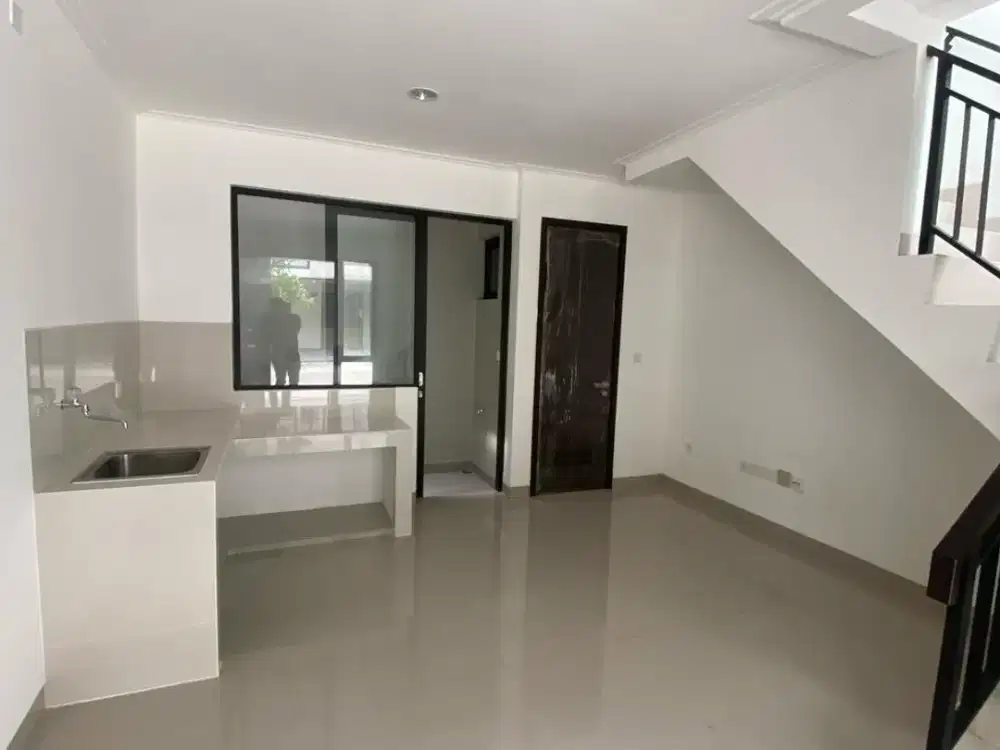 DISEWAKAN Rumah Milenial PIK 2  4,5x10m 2br, 2lantai unfurnished