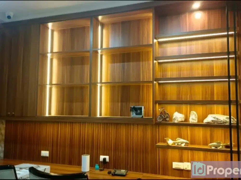 Jual Rumah Mewah Gading Serpong Tangerang Hook 2,5Lantai Full Furnised