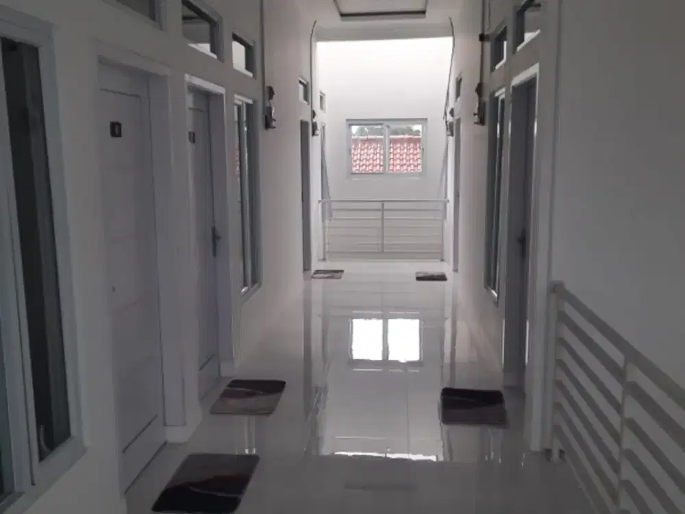 Dijual Turun Hrg Kost Minimalis 2Lt Bangunan Baru di Dkt Kampus Tel-U