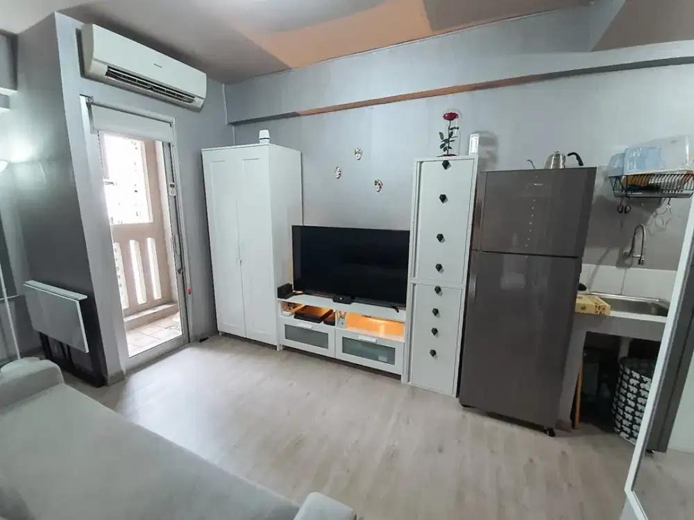 Disewakan Apartemen Greenbay Pluit, Studio Semifurnish, Pool View