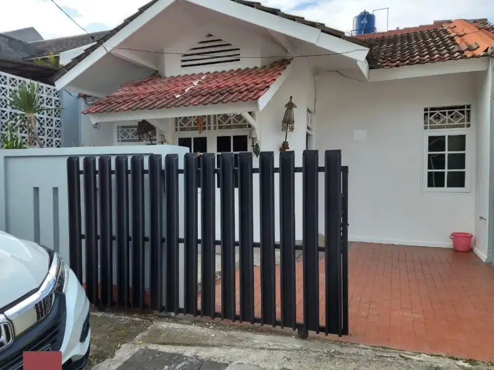 DIJUAL RUMAH FULL FURNISH SIAP HUNI DI VILLA PAMULANG - TANGSEL