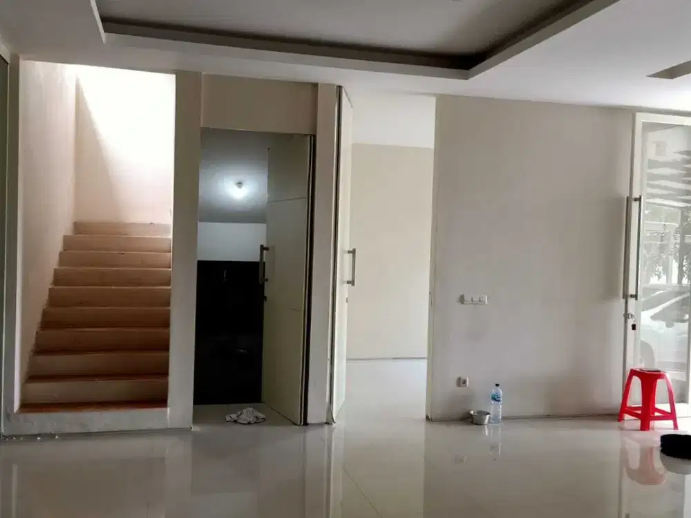 Sewa Rumah Somerset Baru Renov Citraland