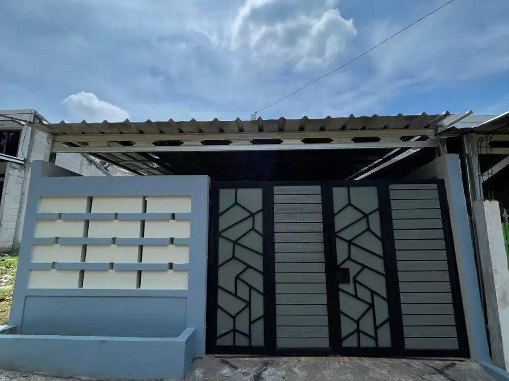 Dijual Rumah Desain Ikonik Include pagar akses dekat stasiun Kereta