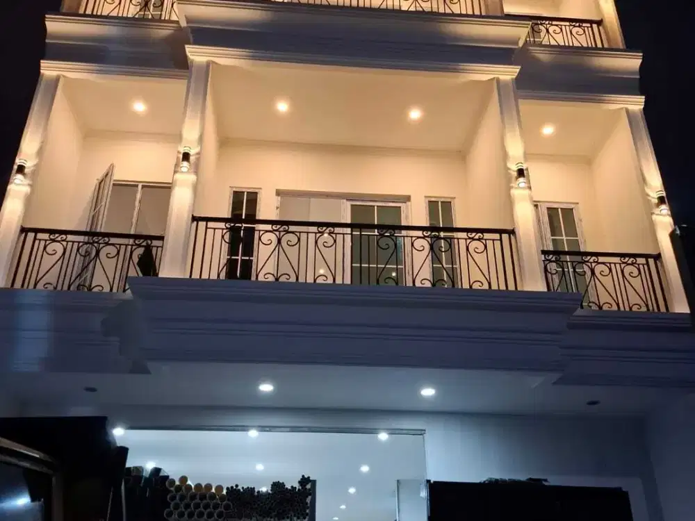 Dijual rumah mewah di boulevard perumahan Banjar wijaya