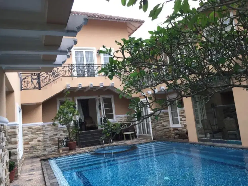 DIJUAL RUMAH LIPPO VILLAGE CLUSTER BEVERLY GOLF LIPPO KARAWACI