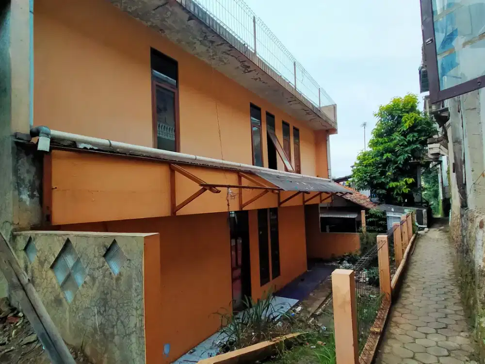 Jual kos Bukit jarian bandung 9 kamar-strategis dekat kampus Unpar