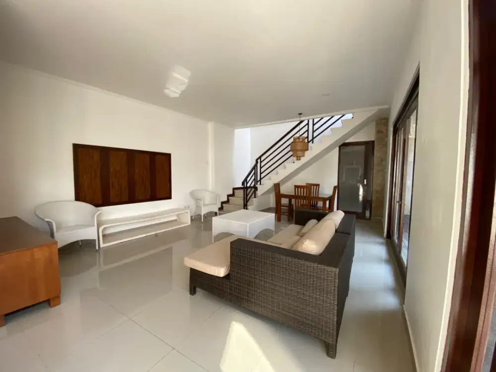3 Bedroom Villa at Kerobokan Klod, Close to Seminyak and Canggu