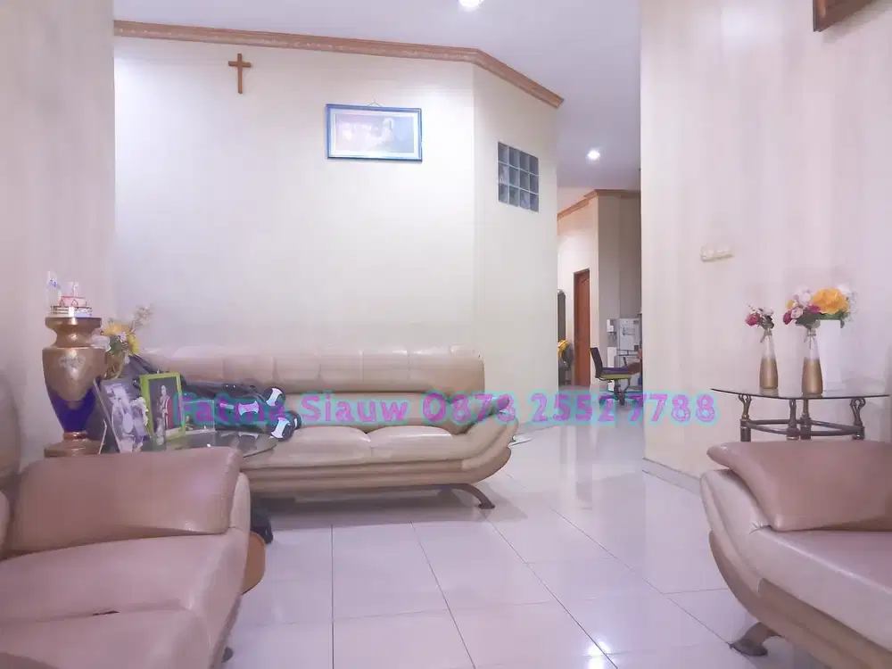 Rumah besar cocok untuk pabrik dan usaha di pusat Jakarta