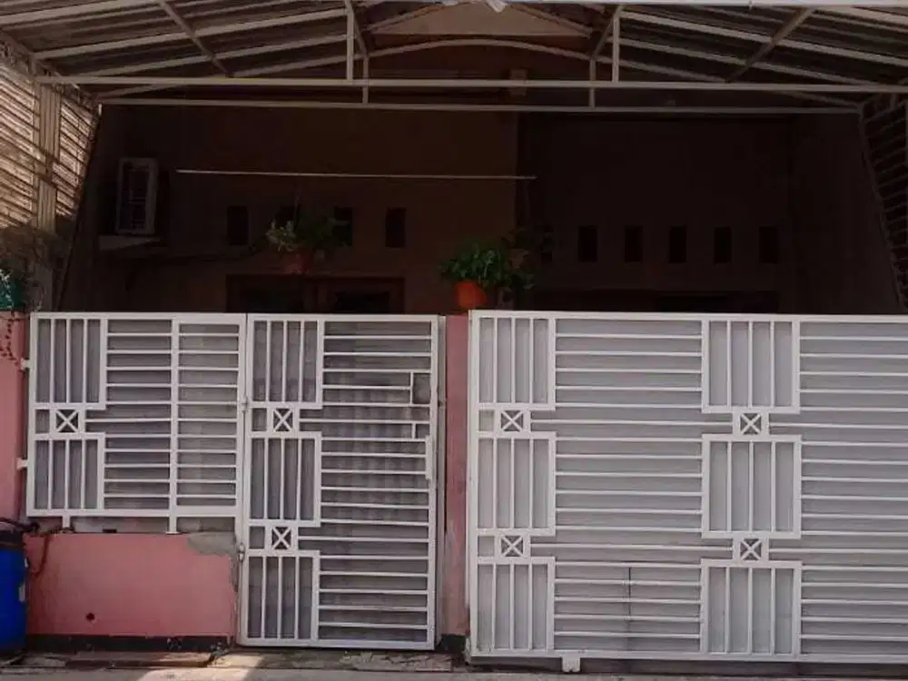 MURAH! Rumah Secondary di Perum Alamanda Regency Tambun dekat gerbang