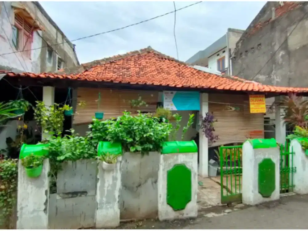 Jual rumah 200 meter ke sekolah prancis  di cipete selatan