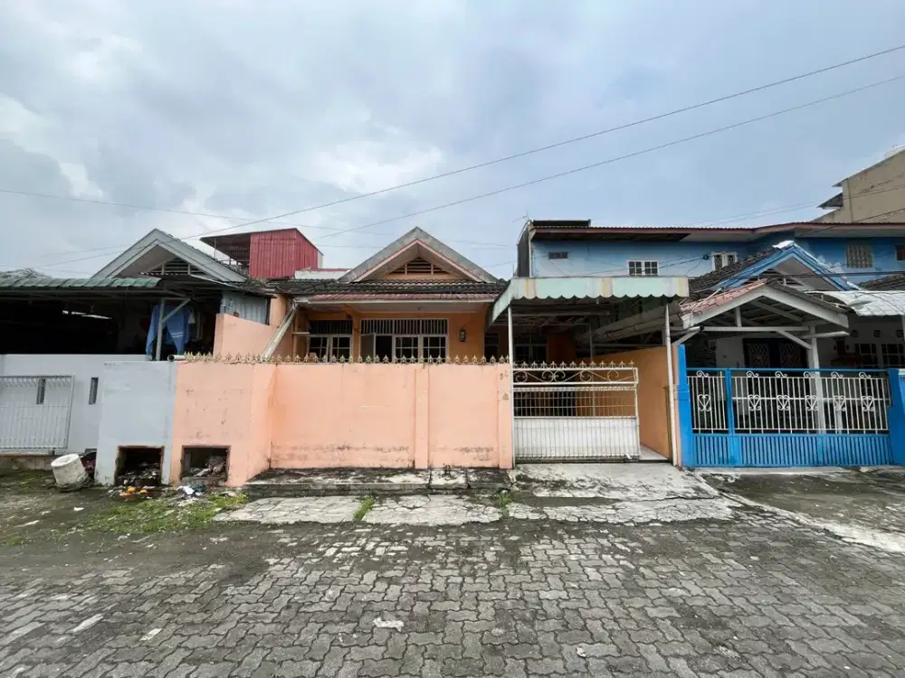 Rumah villa katamso deli graha